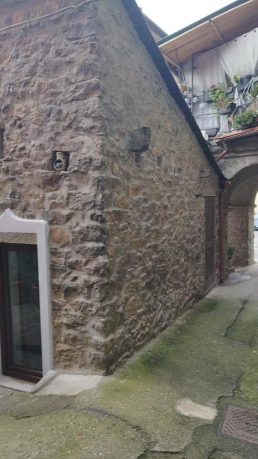 La Pietra Di Sersa Quaratica Exteriér fotografie