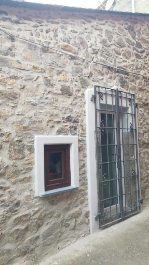 La Pietra Di Sersa Quaratica Exteriér fotografie